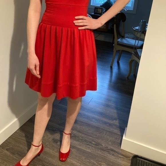 KATE SPADE RED PATENT LEATHER SHOES - Size 7 1/2 - Picture 3 of 10